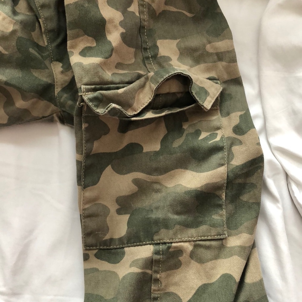 Pants - Picture 2 of 4